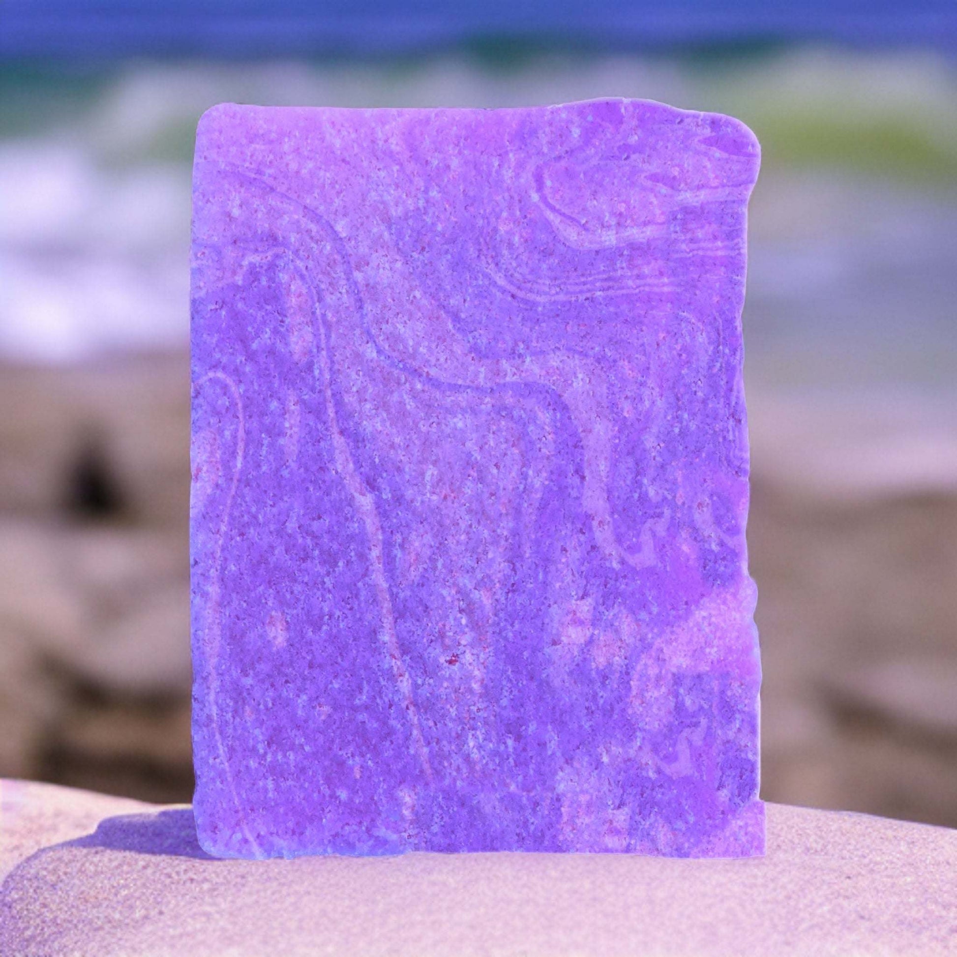 Unearth the freshness of Celtic Sea Lavender in our Sugar Scrub Bar. Your key to revitalized, glowing skin.