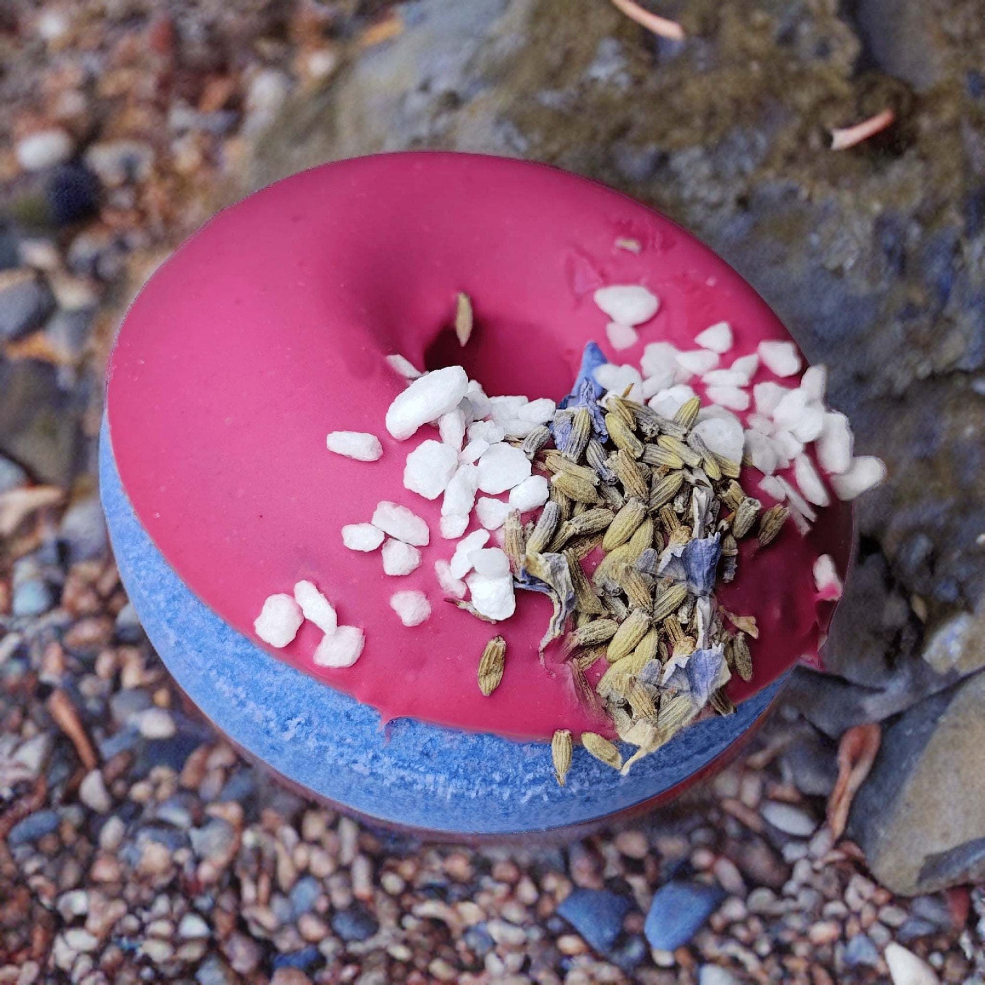 Experience relaxation at its finest with our Lavender Sea Donut Bath Bomb. Unwind and indulge!